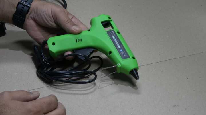 Cordless Hot Glue Gun Diy2.jpg