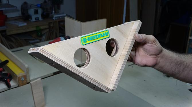 Right Angle Corner Clamp Making