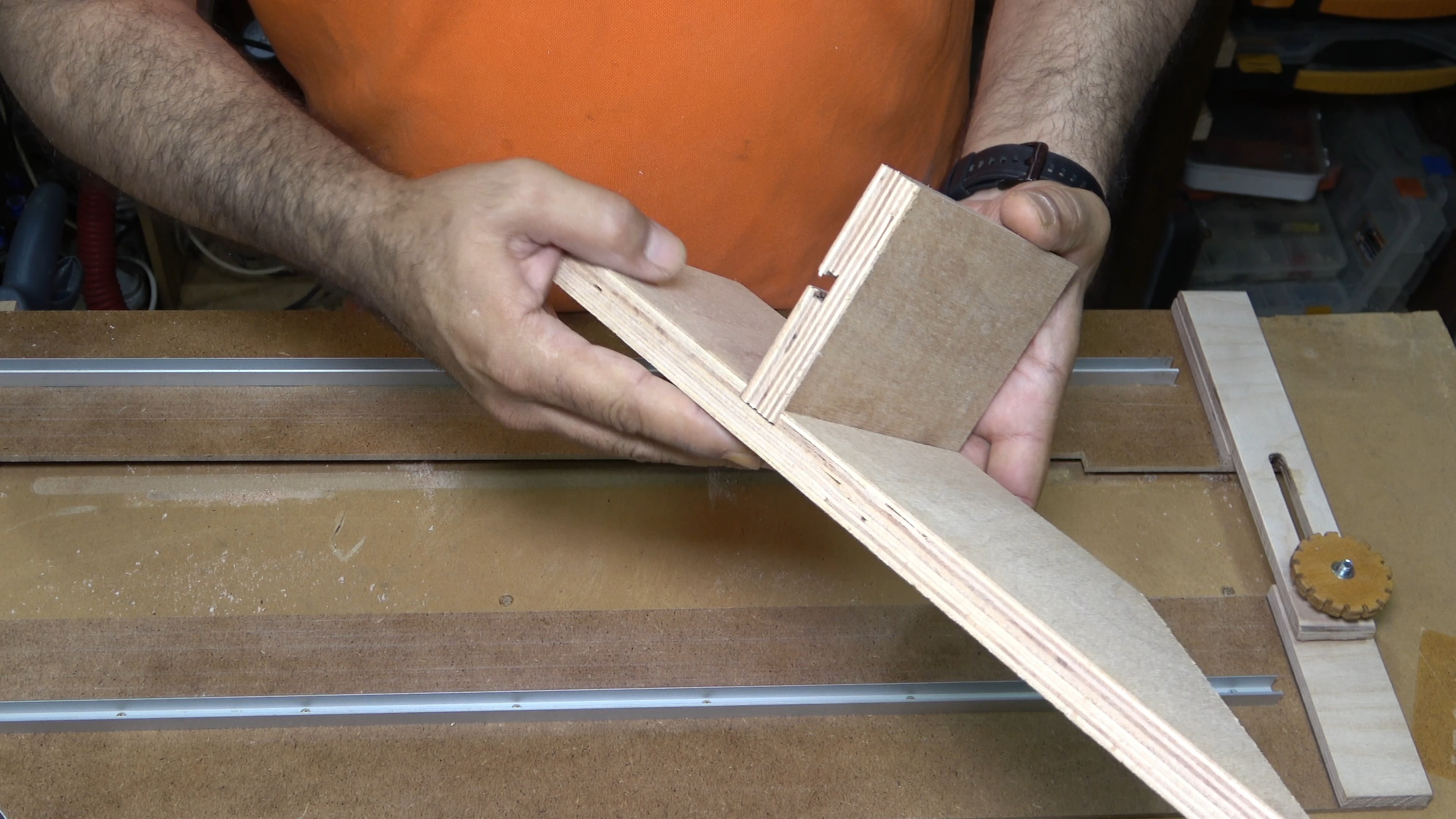 Router Jig Liear Template 3.jpg